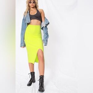 FREE PEOPLE SKYLINE MIDI SKIRT IN EMERALD GREEN